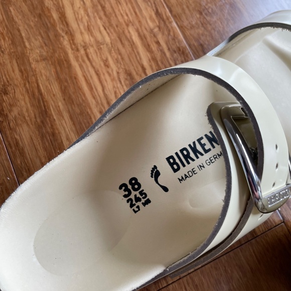 Women's 'Arizona Big Buckle' Birkenstock, White/Cream/Cork, Size 7 (NWT) - Picture 2 of 11